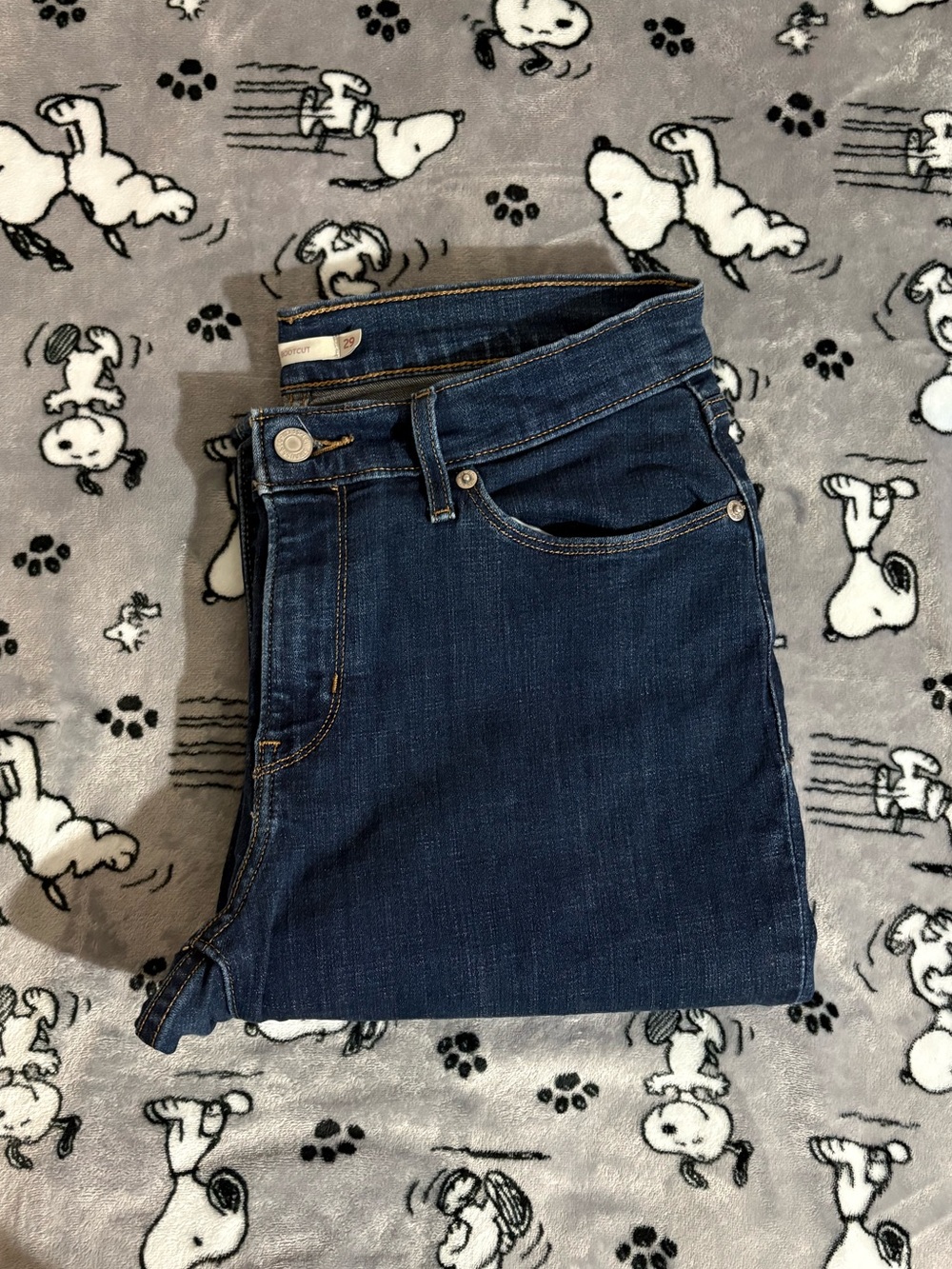 Women’s Levi’s Classic Bootcut Jeans size 29 💙💙💙